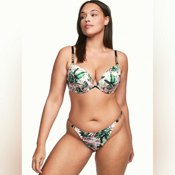 π VS πΊ Very Sexy Chain Strap Satin Thong Panty πΊ - Picture 1 of 16